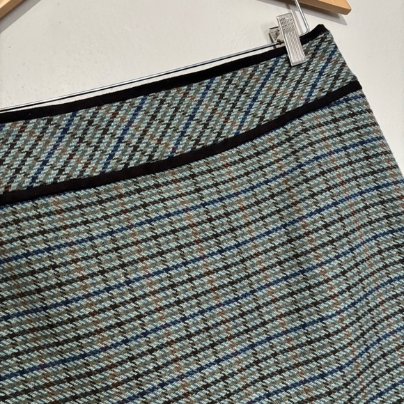 Outback Red Wool Mini Skirt - Blue & Green Tweed - Picture 2 of 10